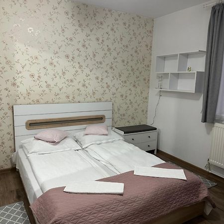 Apartament De Inchiriat 보르섹 외부 사진