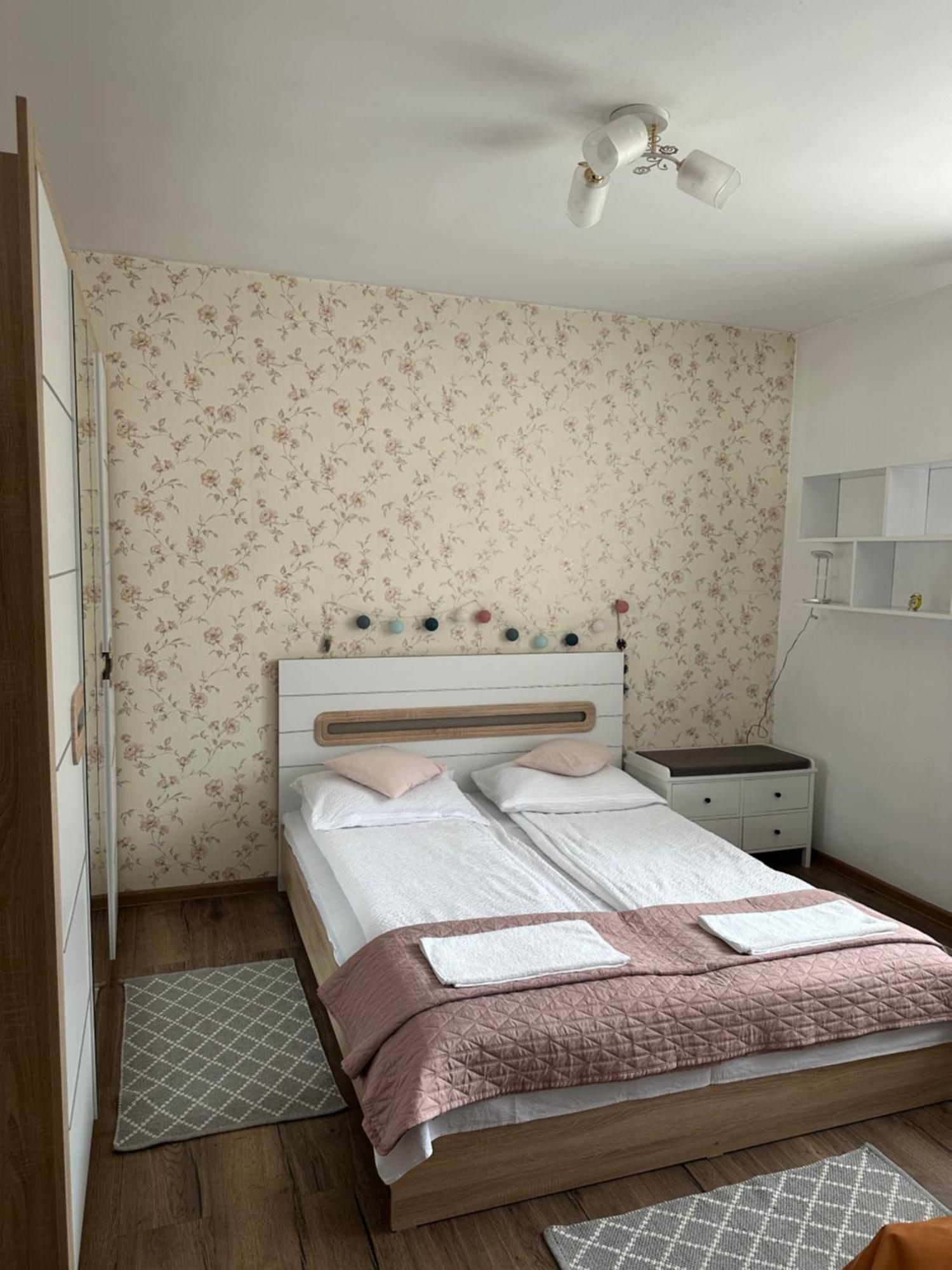 Apartament De Inchiriat 보르섹 외부 사진