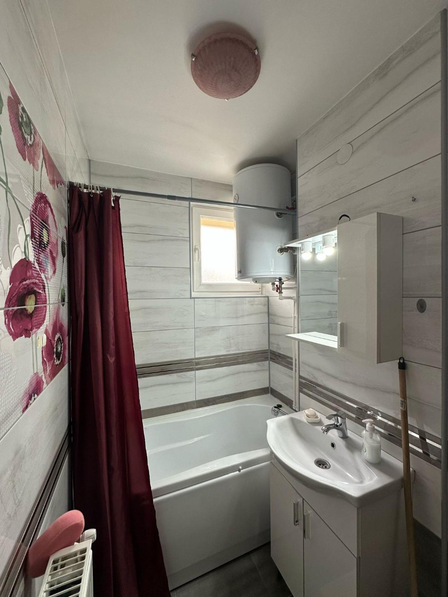 Apartament De Inchiriat 보르섹 외부 사진